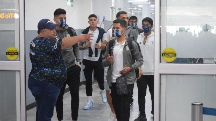 Los jugadores del Pachuca llegaron la tarde del miércoles a San Pedro Sula. Este jueves enfrentan a Motagua.