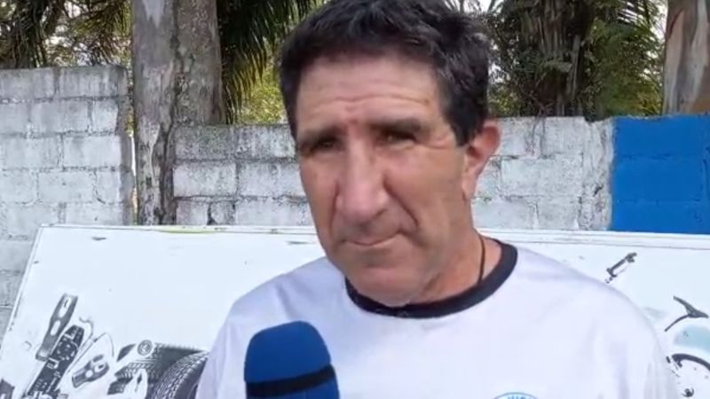El técnico del Victoria, Héctor Vargas, lamenta no tener un delantero goleador.