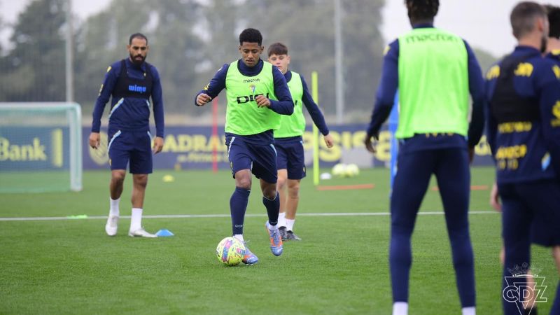 El contrato de Anthony "Choco" Lozano con el Cádiz vence el próximo 30 de junio.