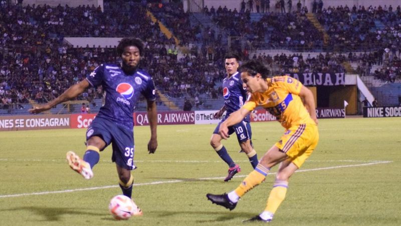 Tigres pegó primero con su triunfo de 1-o sobre Motagua en el estadio Olímpico de San Pedro Sula.