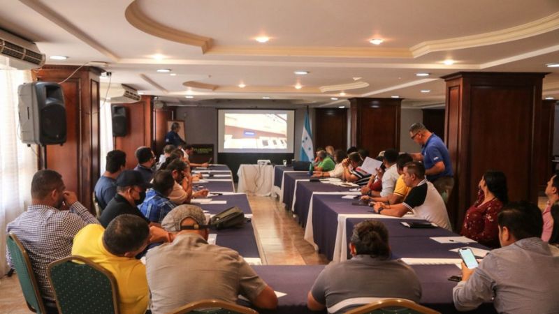 La Fenafuth informó a los representantes de las diferentes regionales el plan para el desarrollo del fútbol hondureño desde la base hasta las selecciones menores masculino y femenino.
