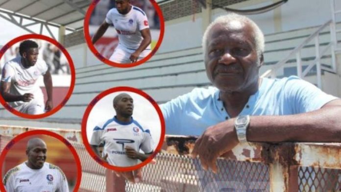 Don Eulogio y sus hijos Milotn, Jerry, Wilson y Jhonny Palacios han decidido emprender y ampliar el Complejo Deportivo "Wilson Palacios" ubicado en La Ceiba.