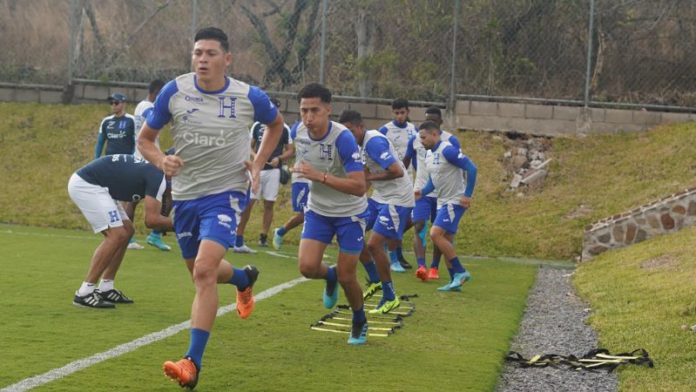 El mediocampista del Marathón, Francisco Martínez, confió que tiene sueños con la Selección Nacional.