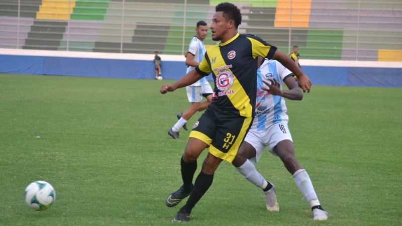 En el último partido de este lunes, Génesis de Comayagua le ganó 3-2 a Broncos de Choluteca.