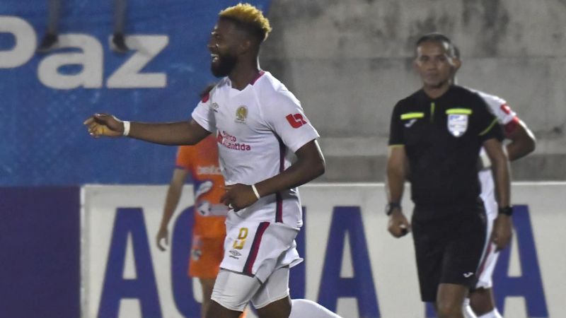 El "Toro" Jorge Benguché anotó el segundo tanto del Olimpia que le ganó 2-1 a Lobos UPNFM.