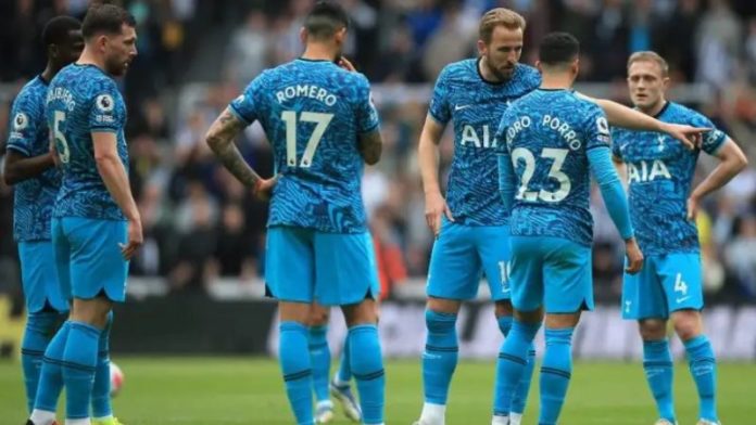 Los jugadores del Tottenham reembolsarán los boletos de entrada a los hinchas que vieron la humillada frente al Newcastle.