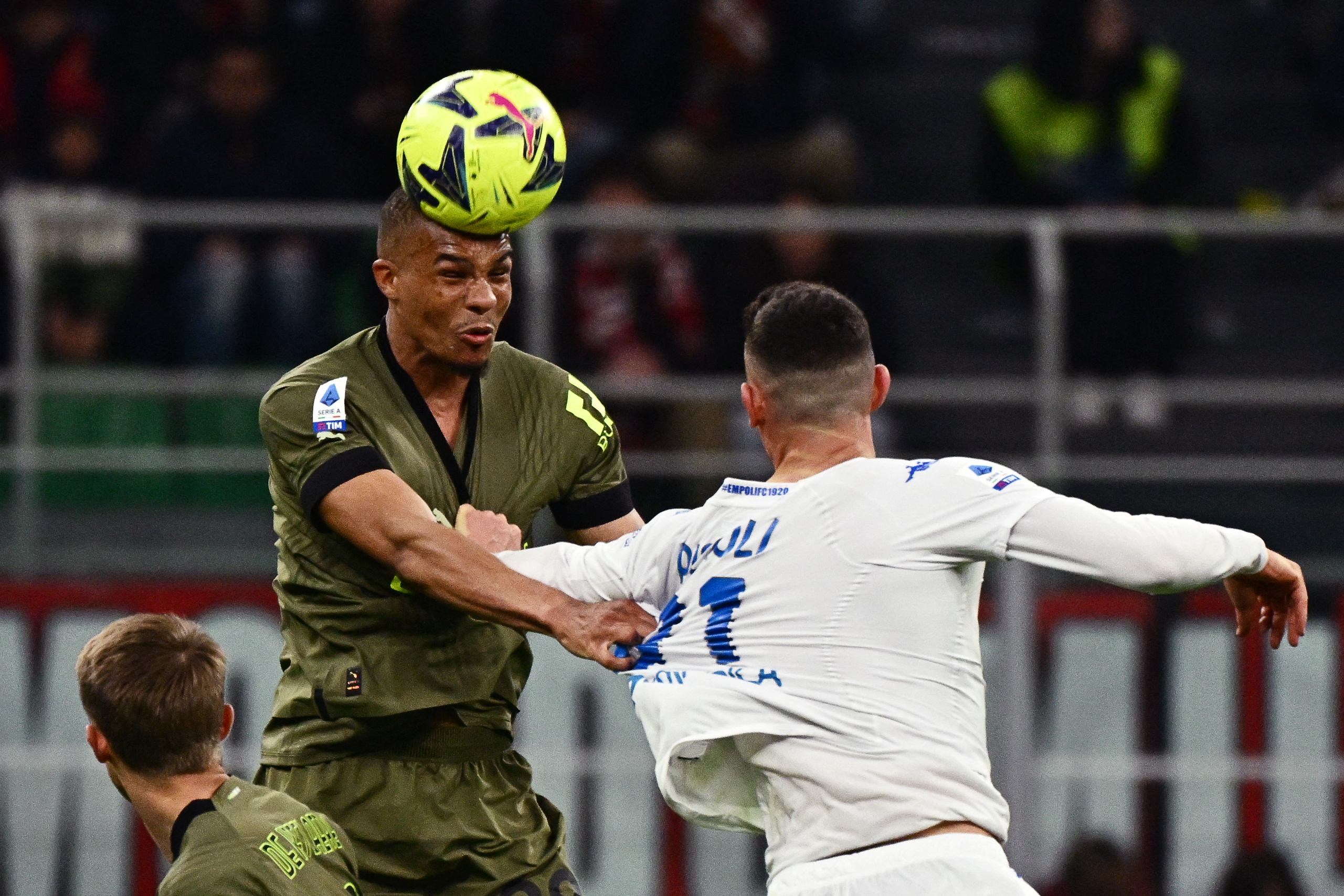 El Milan no pudo pasar del empate a cero goles en su partido contra el Empoli.