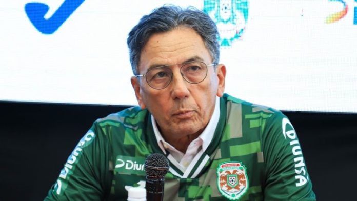 El técnico del Marathón, Salomón Nazar, no se fija qué equipo descenderá, pues su objetivo es que su club gane.