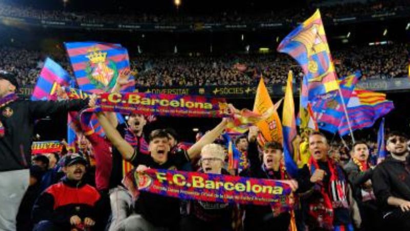 A los 10 minutos del clásico Barcelona vs Real Madrid, los aficionados congregados en el Camp Nou gritaron el nombre de Lionel Messi.