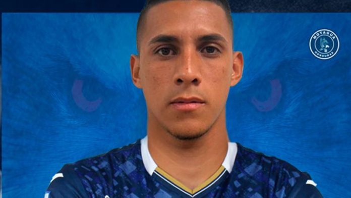 El mediocampista Denis Meléndez confió que su hermano Carlos influyó para que se decidiera por Motagua.