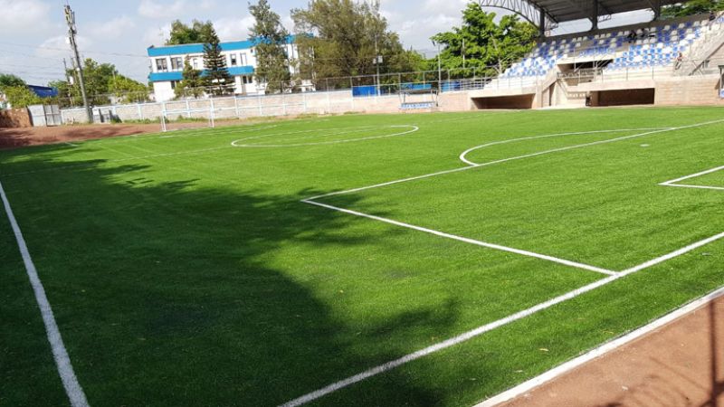 El estadio Infantil fue construido con aporte de la FIFA para el desarrollo del fútbol menor.
