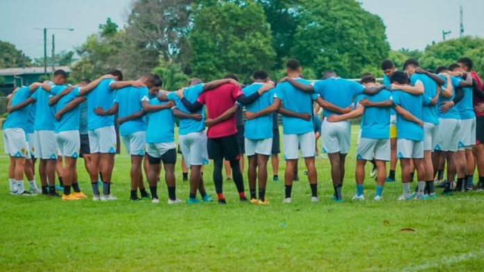 Con un buen grupo de futbolistas el Real España comenzó sus trabajos de pretemporada.