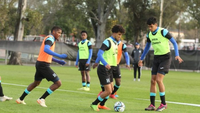 Un total de 25 jugadores han sido convocados para participar en el micro ciclo de la Selección Nacional Sub-23 que competirá en los Juegos Centroamericanos que se llevarán a cabo en San Salvador, El Salvador.