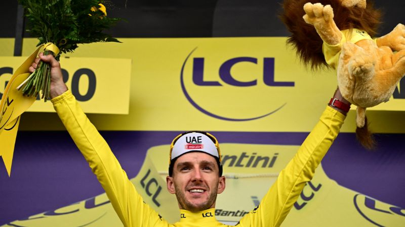 El británico Adam Yates (UAE) conservó el maillot amarillo en el Tour de Francia.