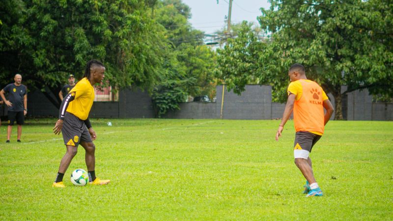 Los jugadores "aurinegros" se reportan listos para su debut el viernes contra el Victoria.