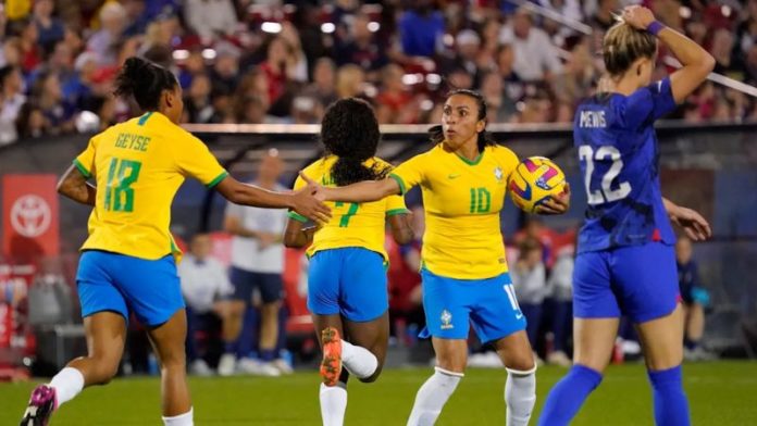 En el mundo del fútbol femenino hay preocupación por las constantes lesiones de rodilla de las jugadoras.