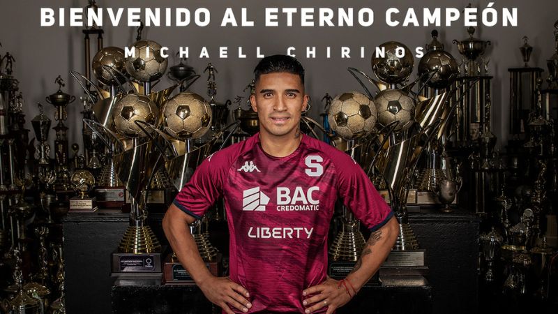 El Saprissa de Costa Rica presentó oficialmente al hondureño Michaell Chirinos.