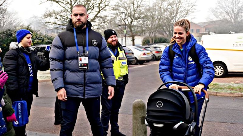 La alemana Melanie Leupolz trajo a su hijo y a una niñera al Mundial,