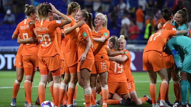 Las holandesas celebran el triunfo de este domingo sobre Sudáfrica en el Mundial Femenino.