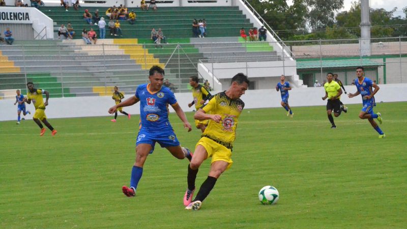 El delantero paraguayo Roberto Moreira es la esperanza goleadora del equipo Génesis Comayagua.