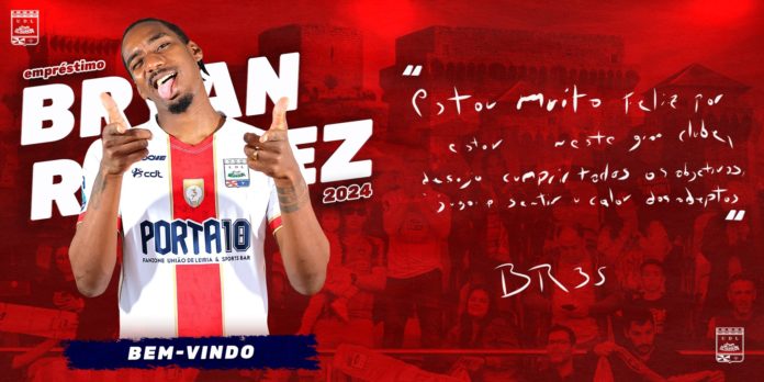 El equipo Uniao de Leiria de la segunda división de Portugal presentó a su nuevo refuerzo, el hondureño Bryan Róchez.