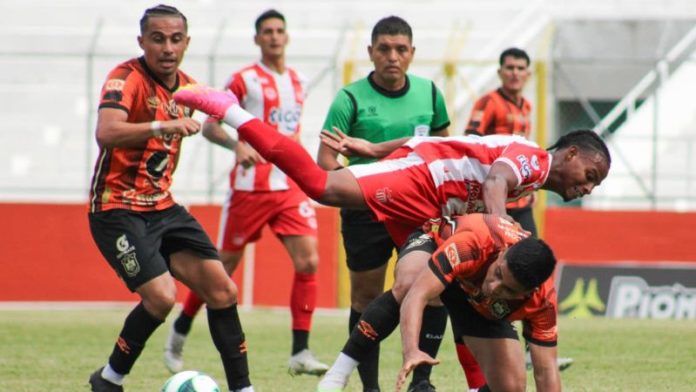 El equipo Vida perdió 1-3 en su visita al Águila de El Salvador.