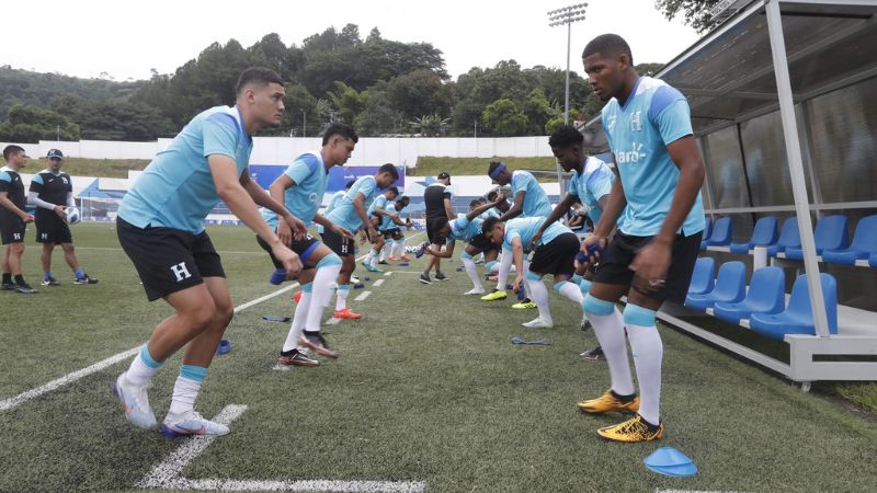 Luis Alvarado considera que con la base de la Selección Sub-22 y otros refuerzos se podría competir en los Juegos Panamericanos de Chile.