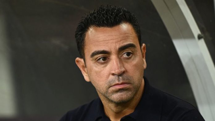 El técnico del equipo Barcelona, Xavi Hernández, reconoce el amplio plantel que tiene el Real Madrid.