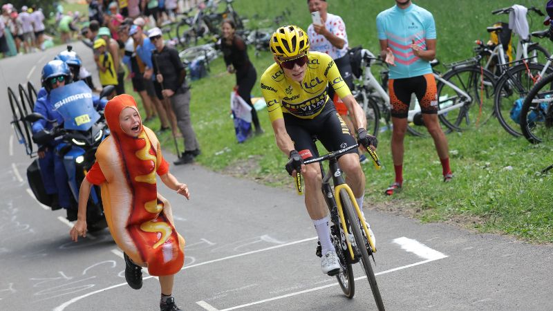 Jonas Vingegaard, de Jumbo, prácticamente sentenció el Tour de Francia en la prueba reina de este miércoles.