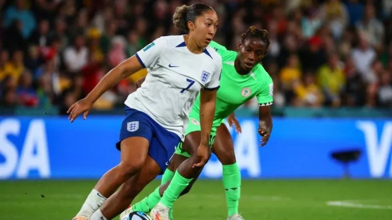 Lauren James salió expulsada en el partido Inglaterra contra Nigeria. La inglesa no estará el sábado frente a Colombia.