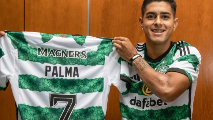 El Celtic de Escocia le dio la bienvenida al delantero hondureño, Luis Palma, y le asignó la camisa con el número 7.