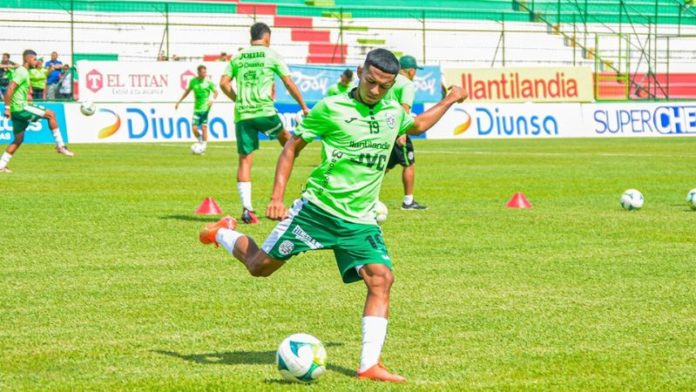 El técnico del equipo Marathón, Salomón Nazar, podrá contar con cinco altas para el clásico de las "Ms" contra Motagua.