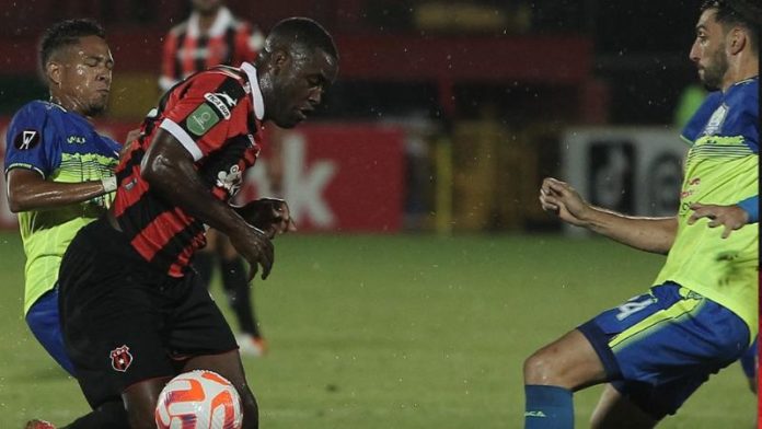 Potros de Olancho FC debutó en la Copa Centroamericana de Concacaf con derrota 0-1 en su visita a la Liga Deportiva Alajuelense.