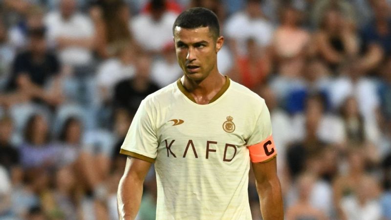 Uno de los primeros en emigrar al fútbol de Arabia Saudita fue el portugués Cristiano Ronaldo.