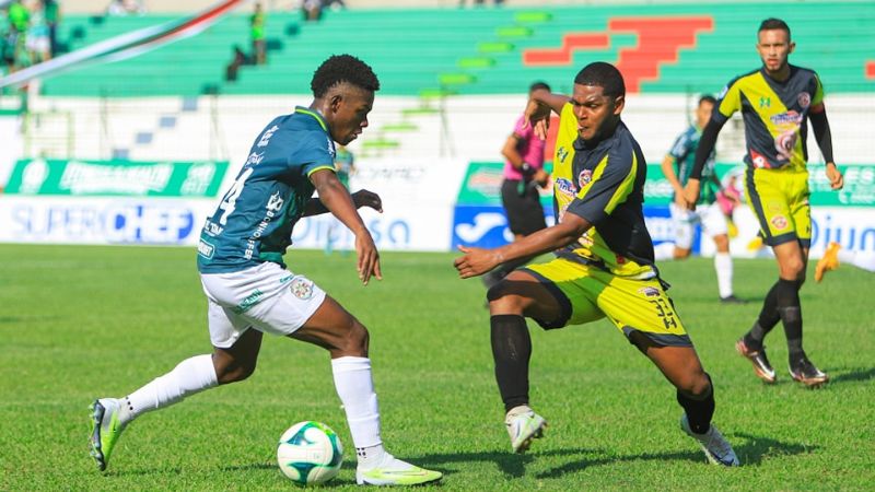 El marathonista Jeffry Miranda enfrenta a Óscar González del Génesis Comayagua.