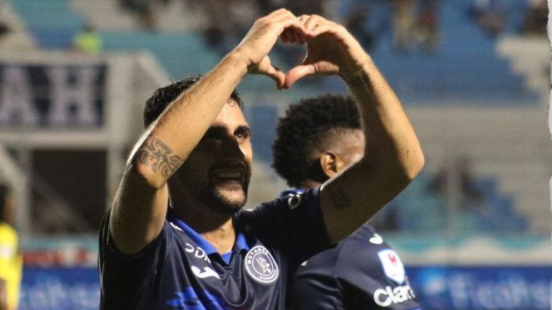 El delantero Lucas Campana llega motivado al partido contra el CAI, luego de haber anotado el gol del triunfo contra Génesis Comayagua.