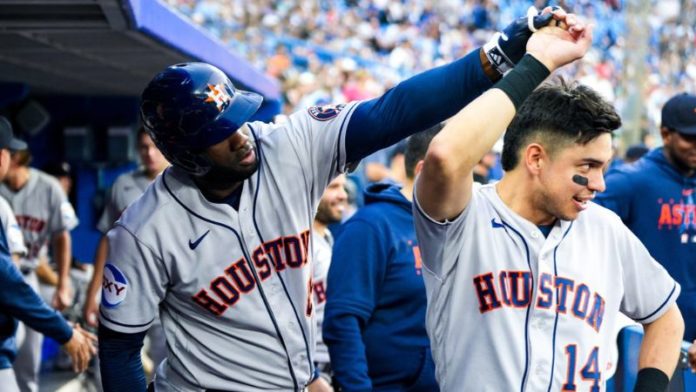 Con un sencillo entre la primera y segunda base en la parte baja de la novena entrada, Mauricio Dubón impulsó, este miércoles, la carrera del triunfo 2-1 de los Astros sobre los Orioles.