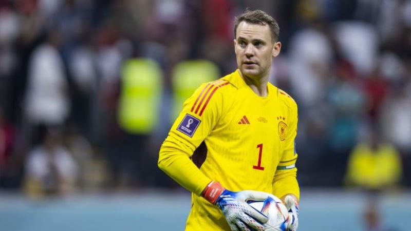 Casi 10 meses pasaron para que el portero Manuel Neuer volviera a realizar trabajos de campo con el Bayern Múnich.