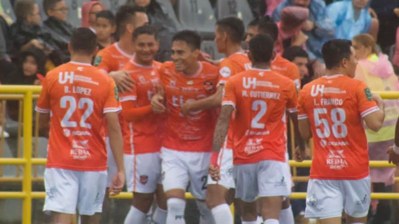 El equipo Puntarenas FC sumó su tercera victoria consecutiva de la mano de Diego Vázquez y escaló a la sexta posición.
