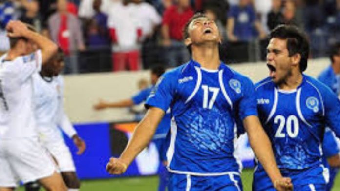 El ex seleccionado salvadoreño, Léster Blanco, confió que hubo intento de amaño de un partido contra Honduras.