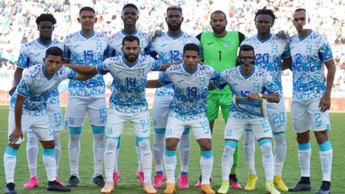 La Selección Nacional de Honduras se reporta lista para su debut en la Nations League contra Jamaica en Kingston.