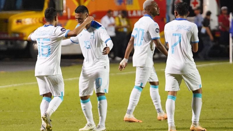 La Selección Nacional de Honduras, bajo las órdenes de Reinaldo Rueda, empató amistosamente con Guatemala, perdió ante Jamaica y derrotó a Granada.