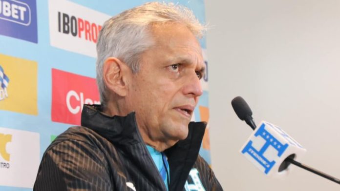 El seleccionador nacional, Reinaldo Rueda, espera que su equipo actúe con agresividad en ataque para buscar el triunfo contra Granada.