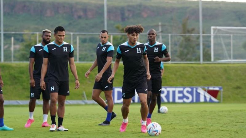 El volante de contención David Ruiz decidió no atender el llamado de la Selección Nacional de Honduras.