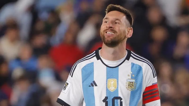 Cerca del gol pero, Messi no consiguió concretar el tiro libre. 