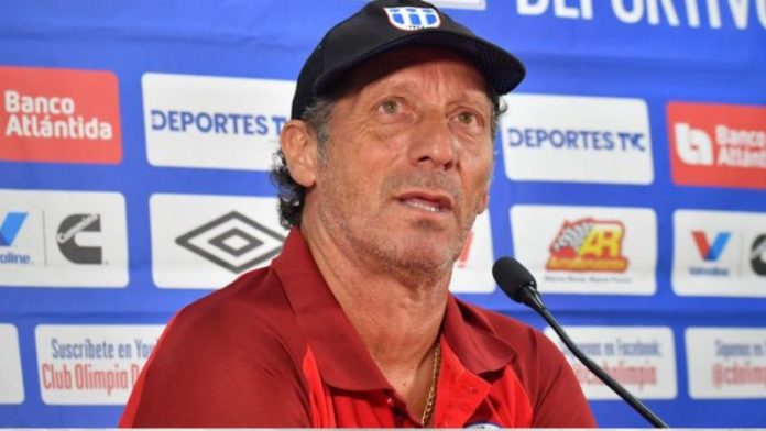 El técnico de Olimpia, Pedro Trogio, destaca que realizaron un partido perfecto contra Motagua.