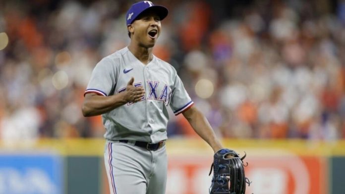 Los Rangers de Texas tomaron la ventaja 2-0 en la serie con los Astros de Houston por el título de la Liga Americana.