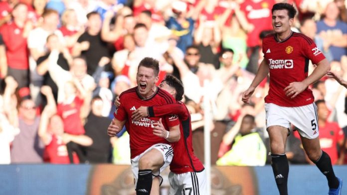 El delantero Scott McTominay se convirtió en el salvador del Manchester United al conquistar los dos goles del triunfo sobre el Brentford.