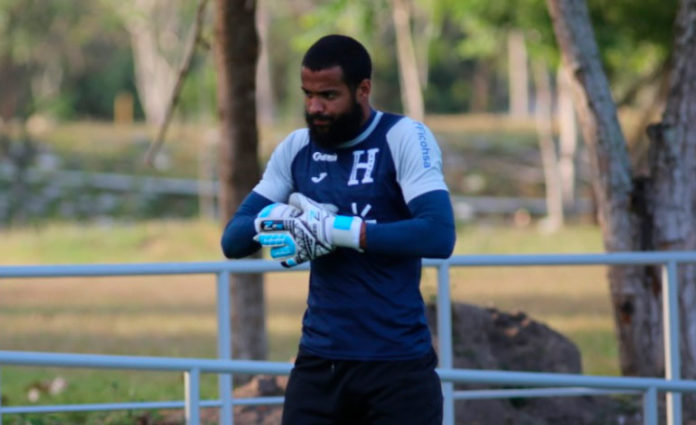 Edrick Menjívar y la H listos para disputar el duelo contra Cuba.