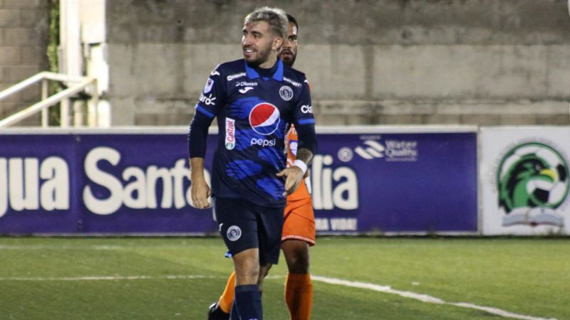 El argentino Agustín Auzmendi también es duda para el duelo del miércoles en Olancho.